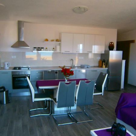 Apartment Willy Komiža Екстериор снимка