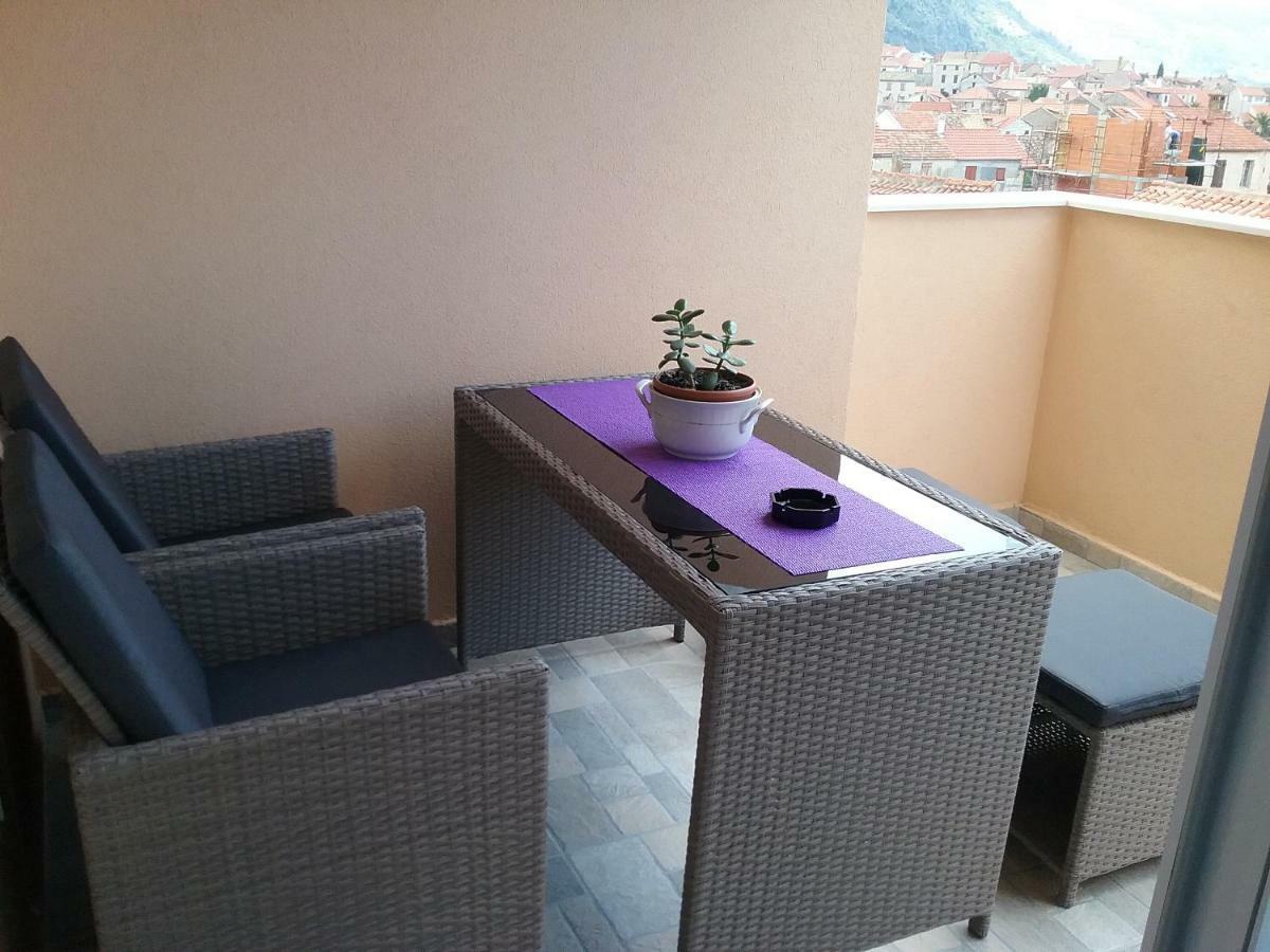 Apartment Willy Komiža Екстериор снимка