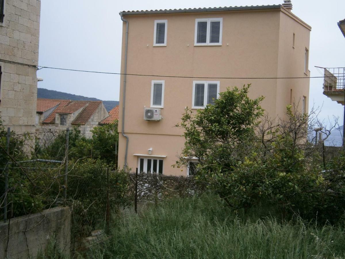 Apartment Willy Komiža Екстериор снимка